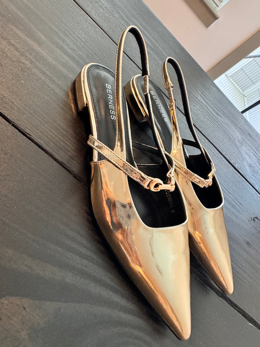 VICTORIA SHOES